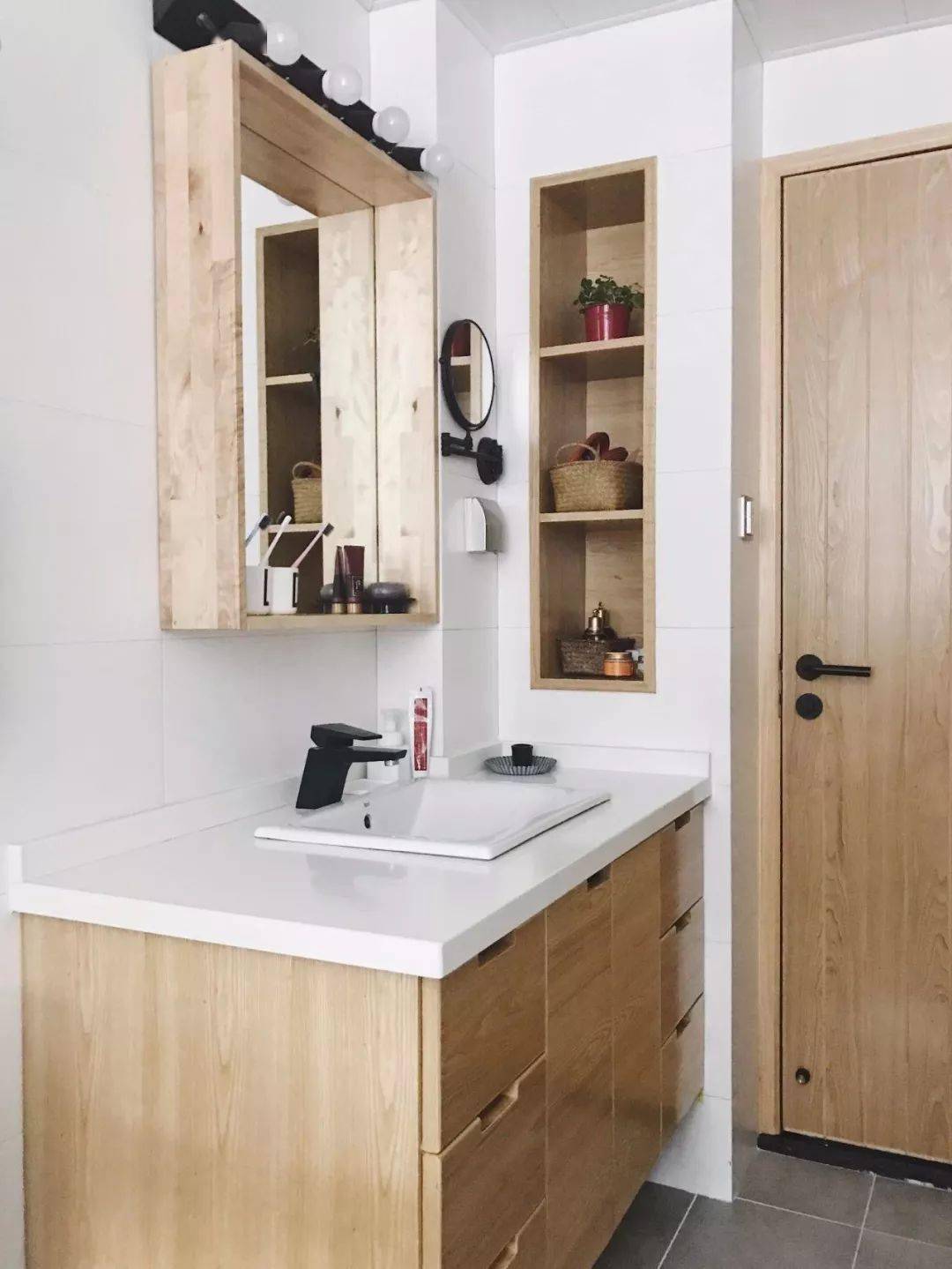 房子裝修衛(wèi)生間裝修設(shè)計(jì)的16個神細(xì)節(jié) 做到了 省一半空間節(jié)約一半家務(wù)時(shí)間